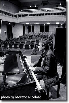 Avvicinamento a JAZZ a Domodossola 2001 - 29/03/02 - Teatro comunale "G.G.GALLETTI"