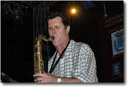 Jeff Turmes (vocals, sax, guitar)